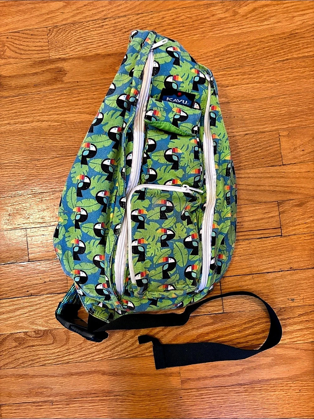 KAVU Original Rope Bag Toucan Print Backpack Green & Blue